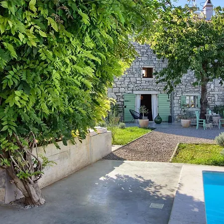 Mit Privatpool Fuer 6 Personen Ca 150 Qm In Mrgani, Istrien Istrische Riviera Holiday home Mrgani