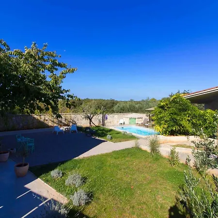 Mit Privatpool Fuer 6 Personen Ca 150 Qm In Mrgani, Istrien Istrische Riviera Mrgani